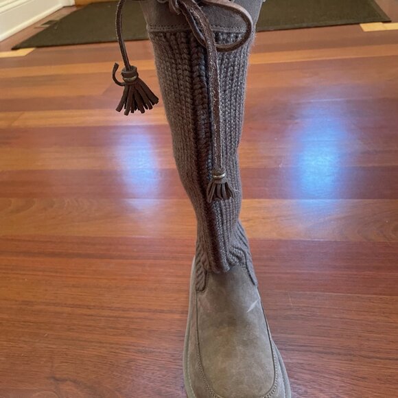 NEW UGG Suburb Crochet Tall Boots Size 6 - Picture 4 of 6